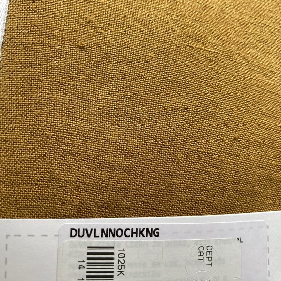 PARACHUTE Luxury Linen Bedding: King/ Cal King Duvet Cover in Ochre (Seasonal) - Picture 8 of 10